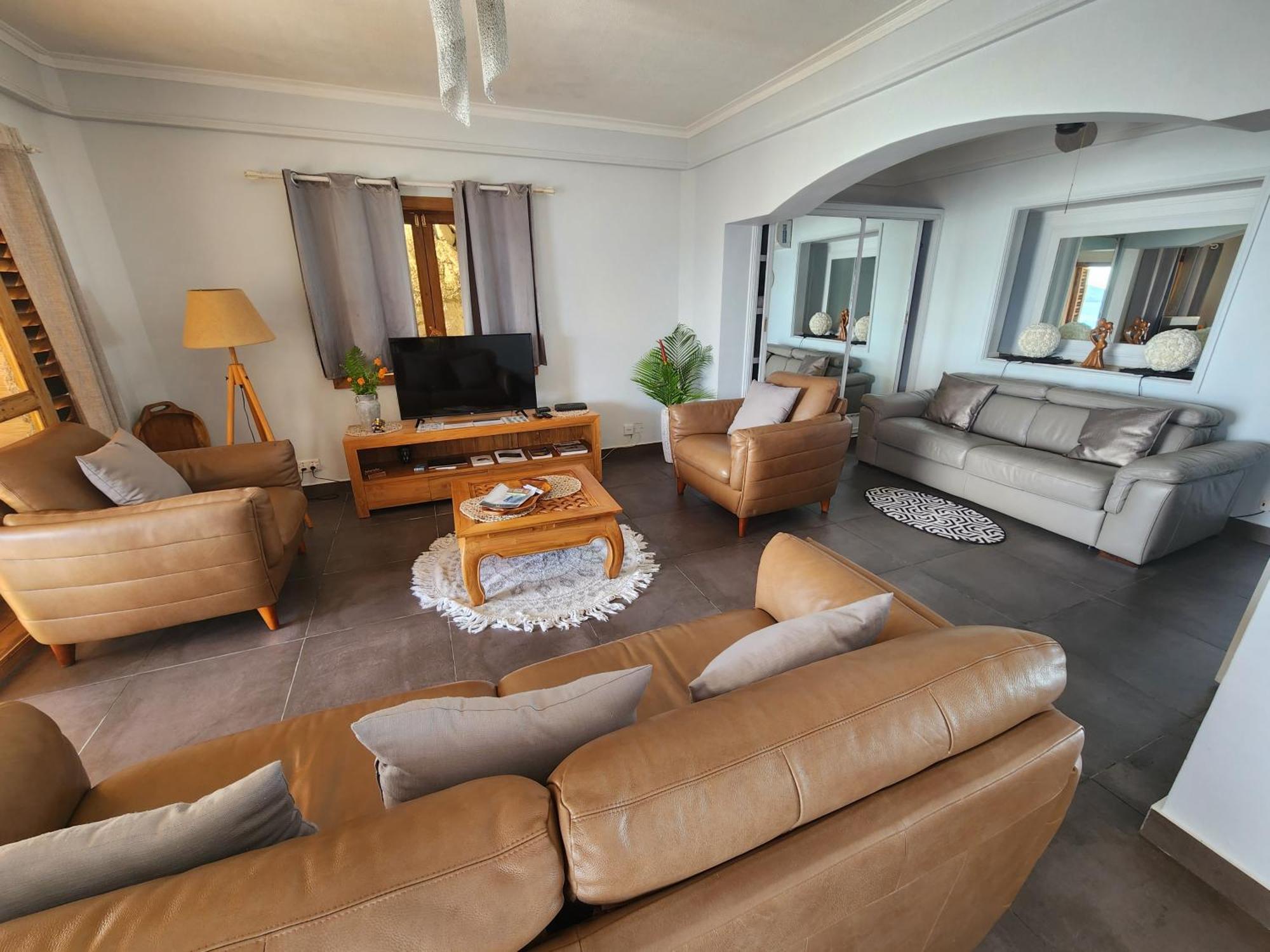 Marquise & Infinity Villas Glacis  エクステリア 写真